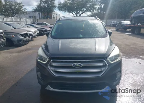 2017 Ford Escape Se z USA, uszkodzony, nr VIN 1FMCU9GD4HUB38932